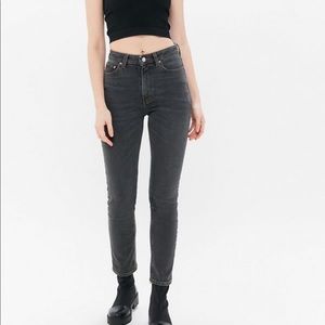 BDG Girlfriend High Rise Jeans in washed black